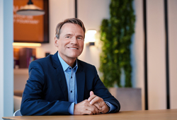 asset-13175328_markus_emmert_portrait.jpg