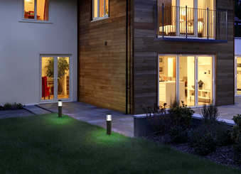 GettyImages-159627055_ENDURA_STYLE_Lantern_Modern_50CM_DG_2